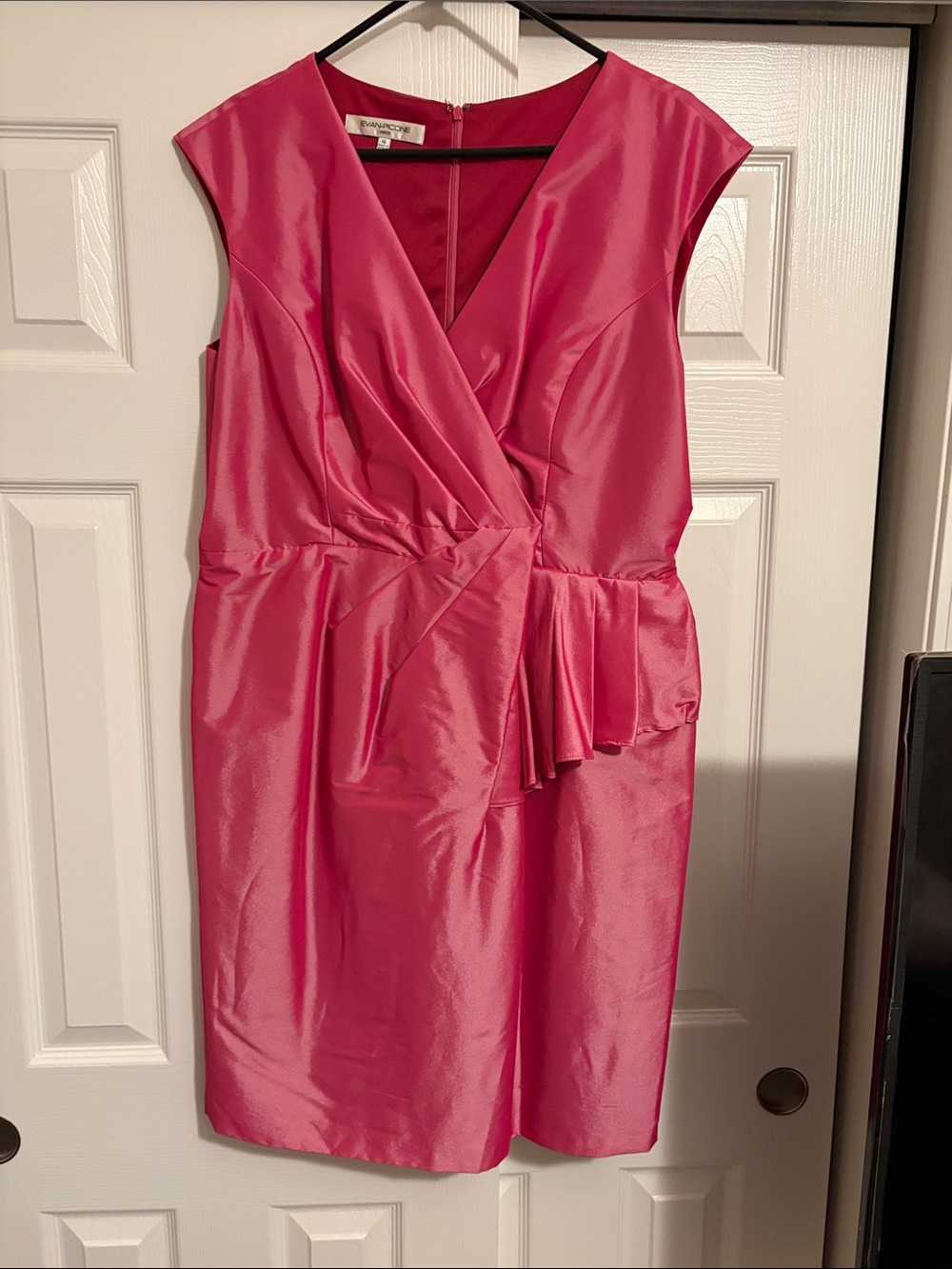 Evan Picone Hot Pink V-Neck Sheath Dress